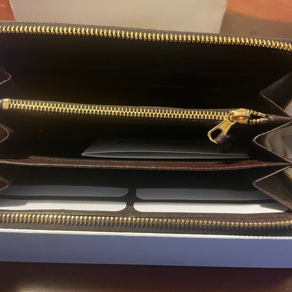 Balenciaga Wallet - Picture 1 of 6